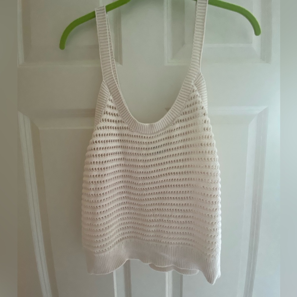 Abercrombie crochet tank, size medium, nude color
